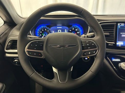 New 2026 Chrysler Pacifica Select image 9