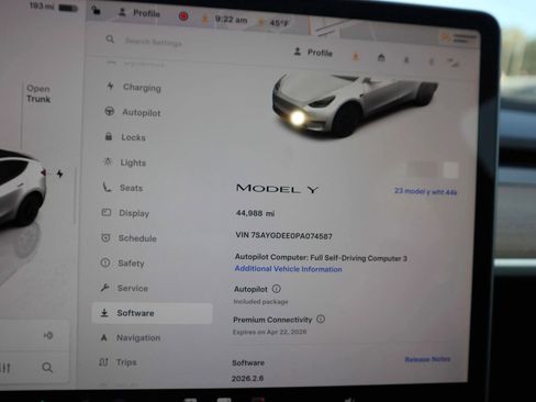 Used 2023 Tesla Model Y Long Range image 25