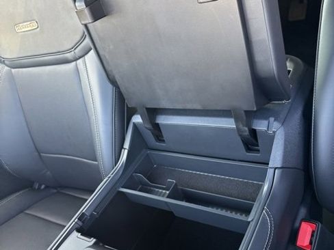 New 2025 Ford Expedition Platinum w/ Stealth Performance Package image 29