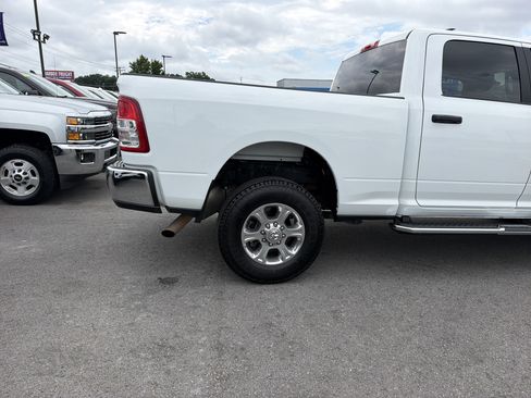 Used 2024 RAM 2500 Big Horn AWD/4WD image 6
