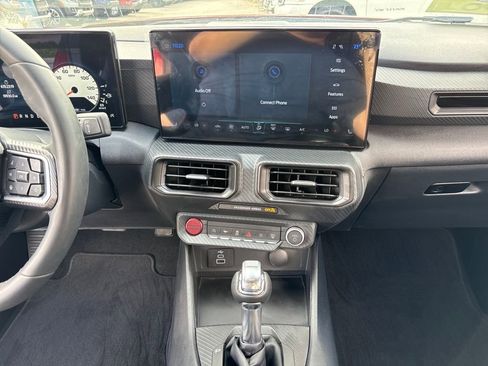 Used 2024 Ford Mustang Coupe image 23