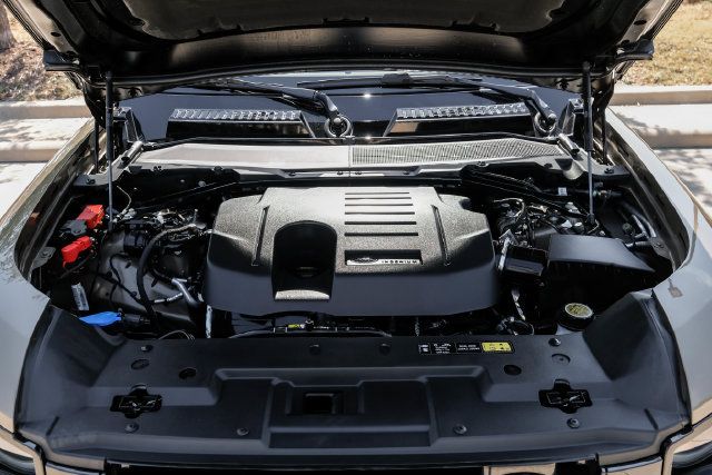 New 2026 Land Rover Defender 110 X AWD/4WD image 65