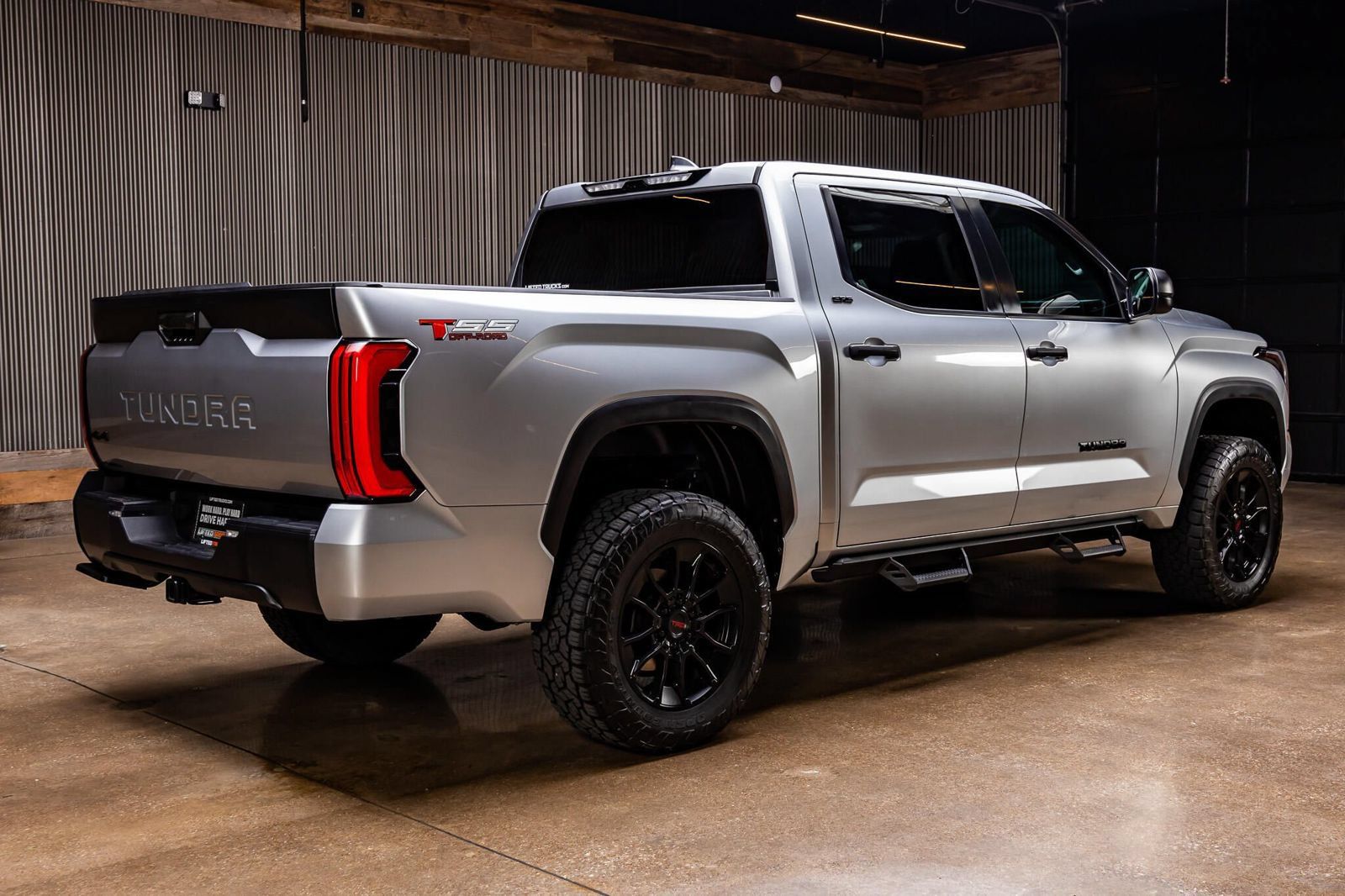 Used 2024 Toyota Tundra SR5 AWD/4WD image 9