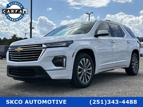 Used 2023 Chevrolet Traverse Premier w/ LPO, Cargo Package image 1