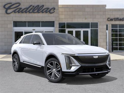 New 2026 Cadillac Lyriq Luxury image 7