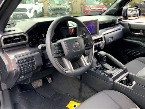 Used 2024 Toyota Tacoma TRD Off-Road w/ TRD Off Road Upgrade Package AWD/4WD image 17