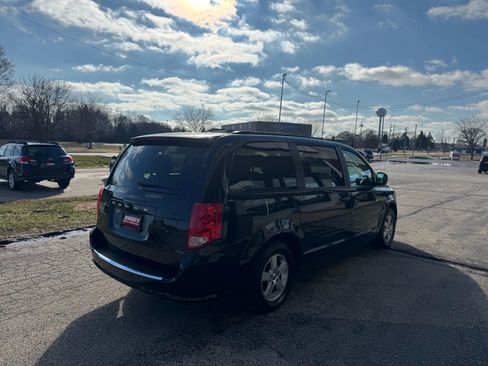 Used 2012 Dodge Grand Caravan SXT w/ Security Group image 5