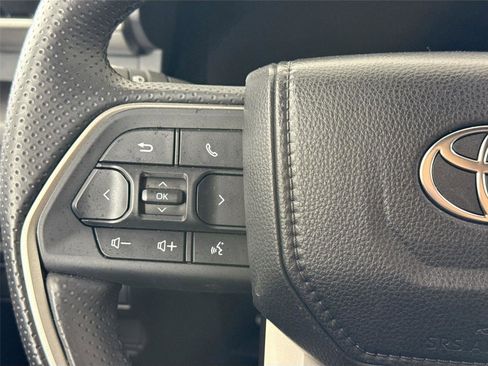 Certified 2025 Toyota 4Runner TRD Sport image 18