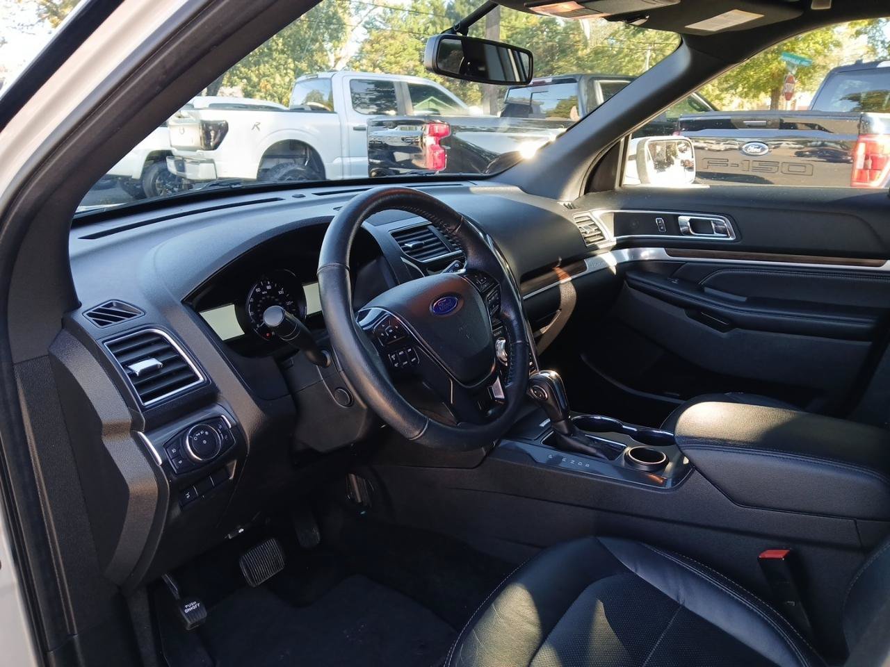 Used 2018 Ford Explorer Limited FWD image 20