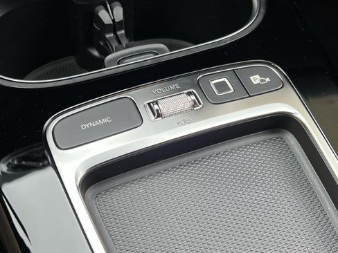 Used 2025 Mercedes-Benz CLA 250 4MATIC image 31