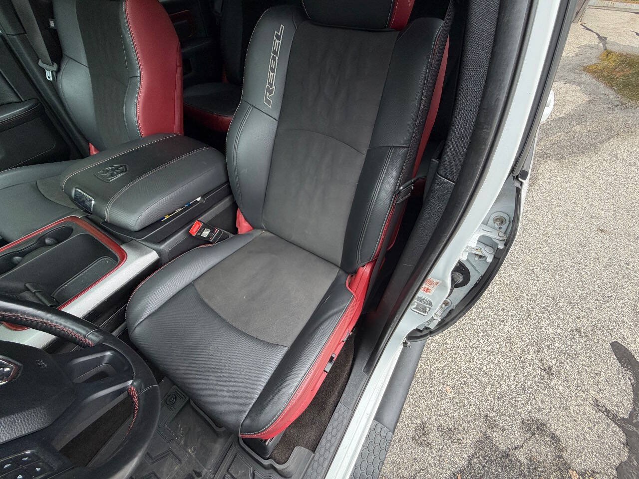 Used 2017 RAM 1500 Rebel w/ Luxury Group AWD/4WD image 10