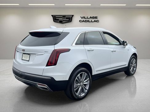 Certified 2025 Cadillac XT5 Premium Luxury w/ Technology Package image 5