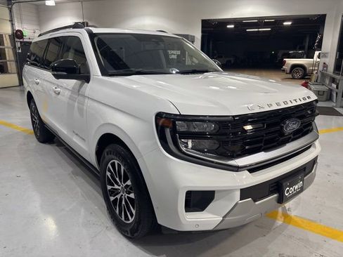 Used 2025 Ford Expedition Max Platinum AWD/4WD image 4
