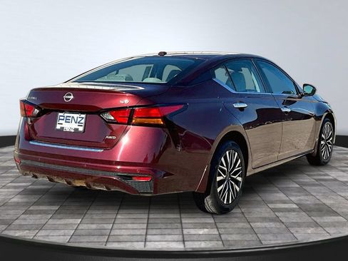 Used 2023 Nissan Altima 2.5 SV AWD/4WD image 7