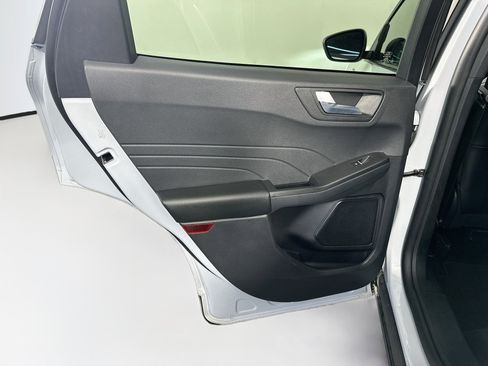 Used 2025 Ford Escape ST-Line FWD image 25
