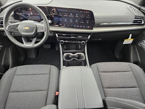 New 2026 Chevrolet Traverse LT FWD image 18