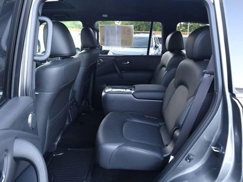 Certified 2024 Nissan Armada SL w/ Midnight Edition Package AWD/4WD image 23