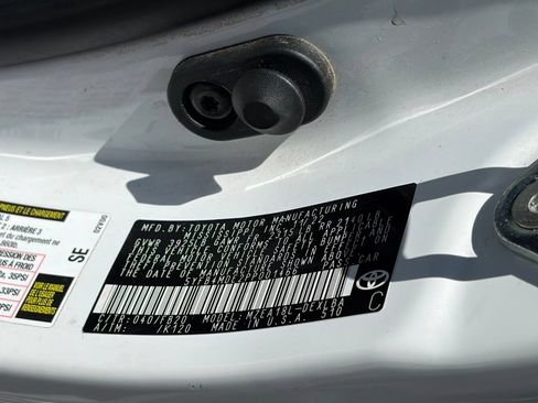 Used 2023 Toyota Corolla LE FWD image 14
