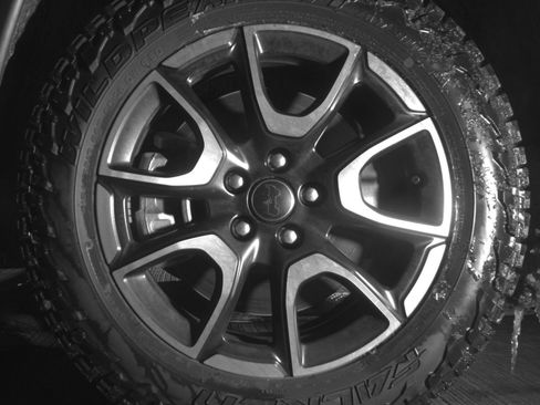 Used 2025 Jeep Compass Trailhawk AWD/4WD image 14