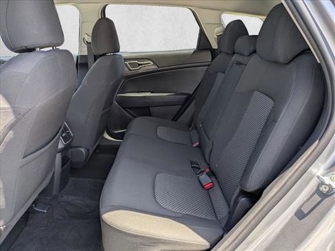 Used 2023 Kia Sportage LX AWD/4WD image 17