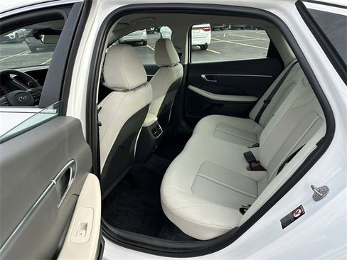 Used 2023 Hyundai Sonata SEL w/ Cargo Package image 11