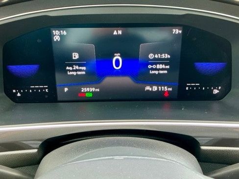 Used 2023 Volkswagen Tiguan SE image 22