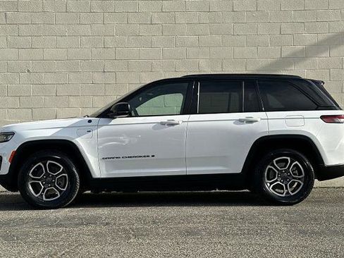 Used 2023 Jeep Grand Cherokee Trailhawk AWD/4WD image 7