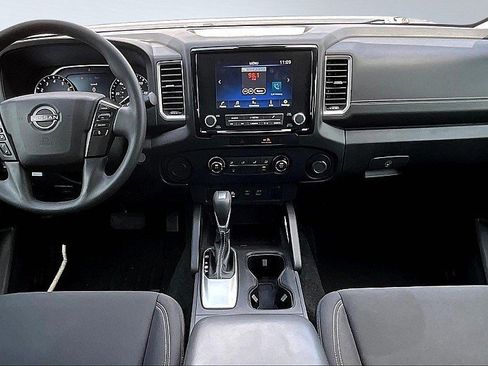Used 2022 Nissan Frontier SV w/ Technology Package image 14