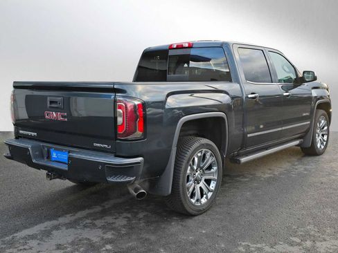 Used 2018 GMC Sierra 1500 Denali w/ Denali Ultimate Package image 3