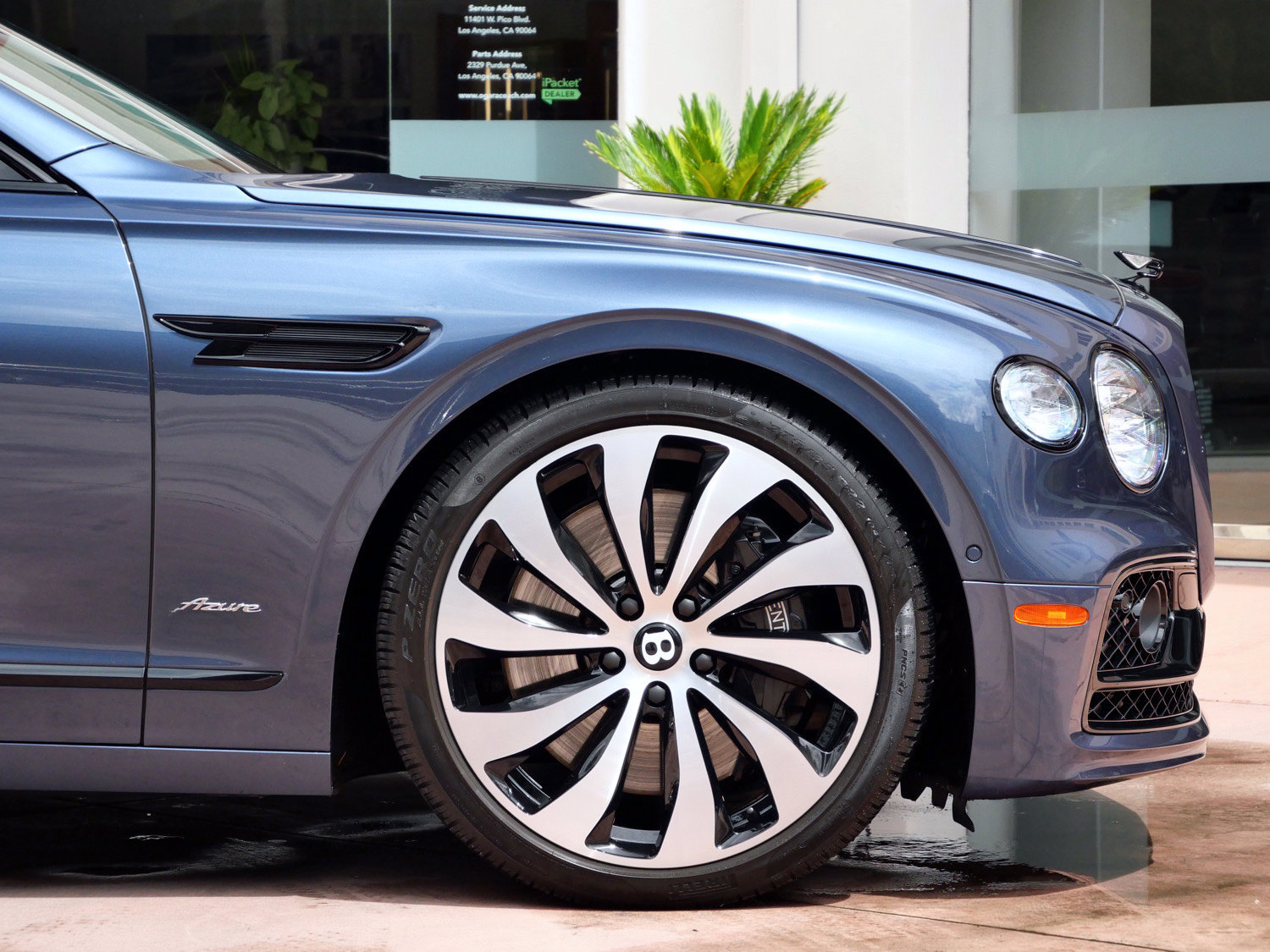 Used 2023 Bentley Flying Spur Azure AWD/4WD image 6