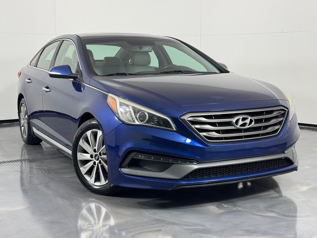 Used 2016 Hyundai Sonata Sport w/ Option Group 03 FWD image 2