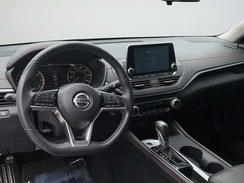 Used 2020 Nissan Altima 2.5 SR FWD image 26