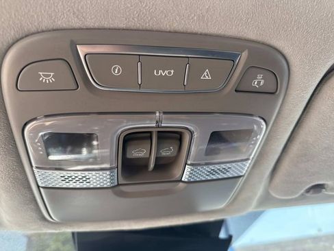 Used 2022 Kia Telluride SX w/ SX Prestige Package image 31