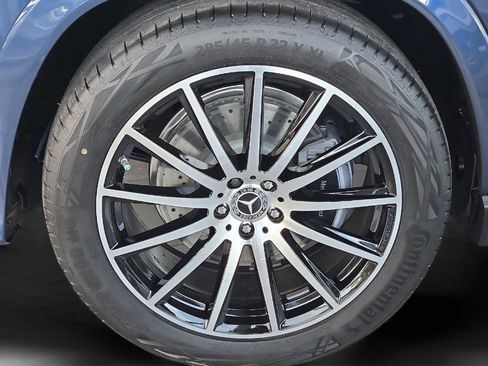 New 2026 Mercedes-Benz GLS 580 4MATIC image 8