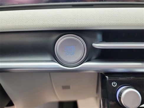 New 2025 Hyundai Tucson SEL image 30