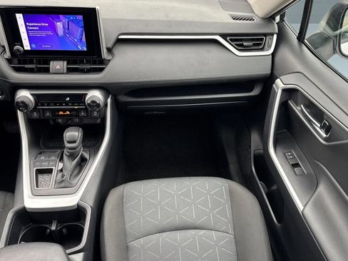 Used 2025 Toyota RAV4 XLE w/ Weather Package image 30