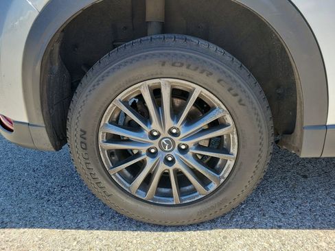 Used 2021 MAZDA CX-5 Touring FWD image 5