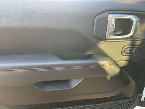 Used 2023 Jeep Gladiator Rubicon w/ LED Lighting Group image 7