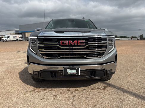 New 2026 GMC Sierra 1500 SLT AWD/4WD image 9