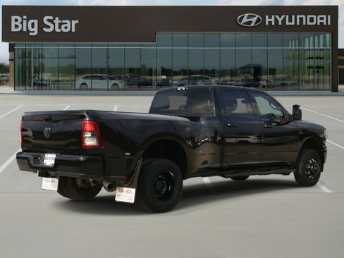 Used 2024 RAM 3500 Big Horn w/ Night Edition image 4