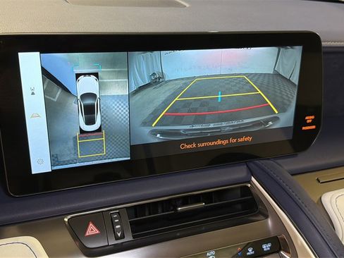 Certified 2025 Lexus LC 500 Coupe image 27