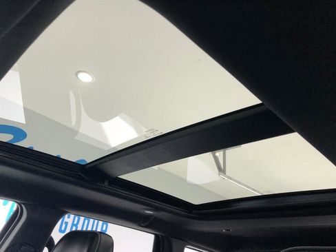 Used 2020 Jeep Grand Cherokee Overland image 8