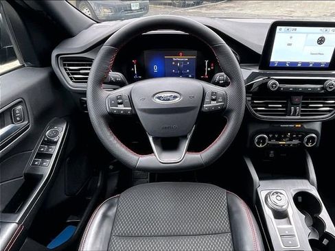 Used 2023 Ford Escape ST-Line image 5