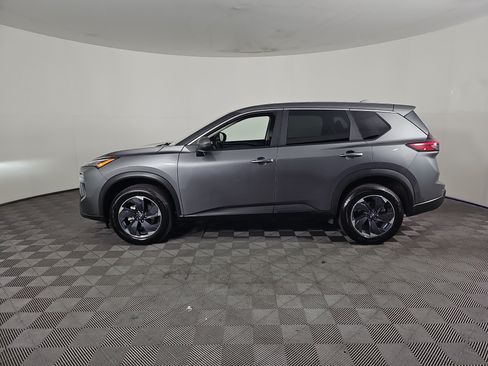 Used 2025 Nissan Rogue SV FWD image 7