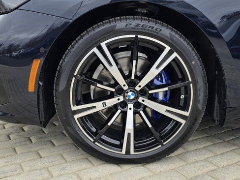 New 2026 BMW 530i xDrive w/ M Sport Package AWD/4WD image 11