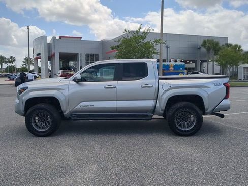 Used 2024 Toyota Tacoma TRD Sport image 7