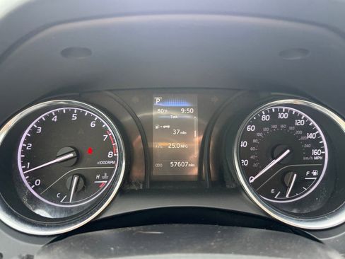 Used 2020 Toyota Camry LE FWD image 14