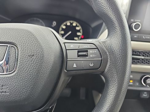 Used 2024 Honda HR-V LX image 18