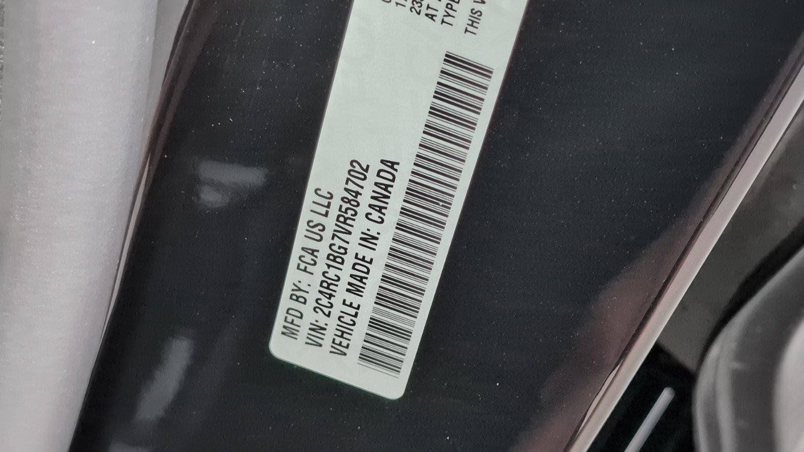 New 2027 Chrysler Pacifica Select FWD image 15