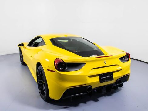 Certified 2019 Ferrari 488 GTB RWD image 25
